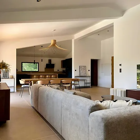 Porto-vecchio, Luxueuse 8 Pers, 4 Chambres, Piscine Privee بورتو فيكشْيو