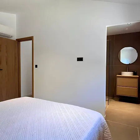 Villa Porto-vecchio, Luxueuse 8 Pers, 4 Chambres, Piscine Privee *