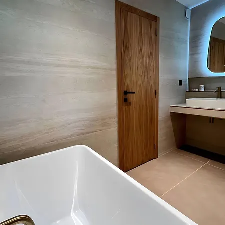 Villa Porto-vecchio, Luxueuse 8 Pers, 4 Chambres, Piscine Privee *